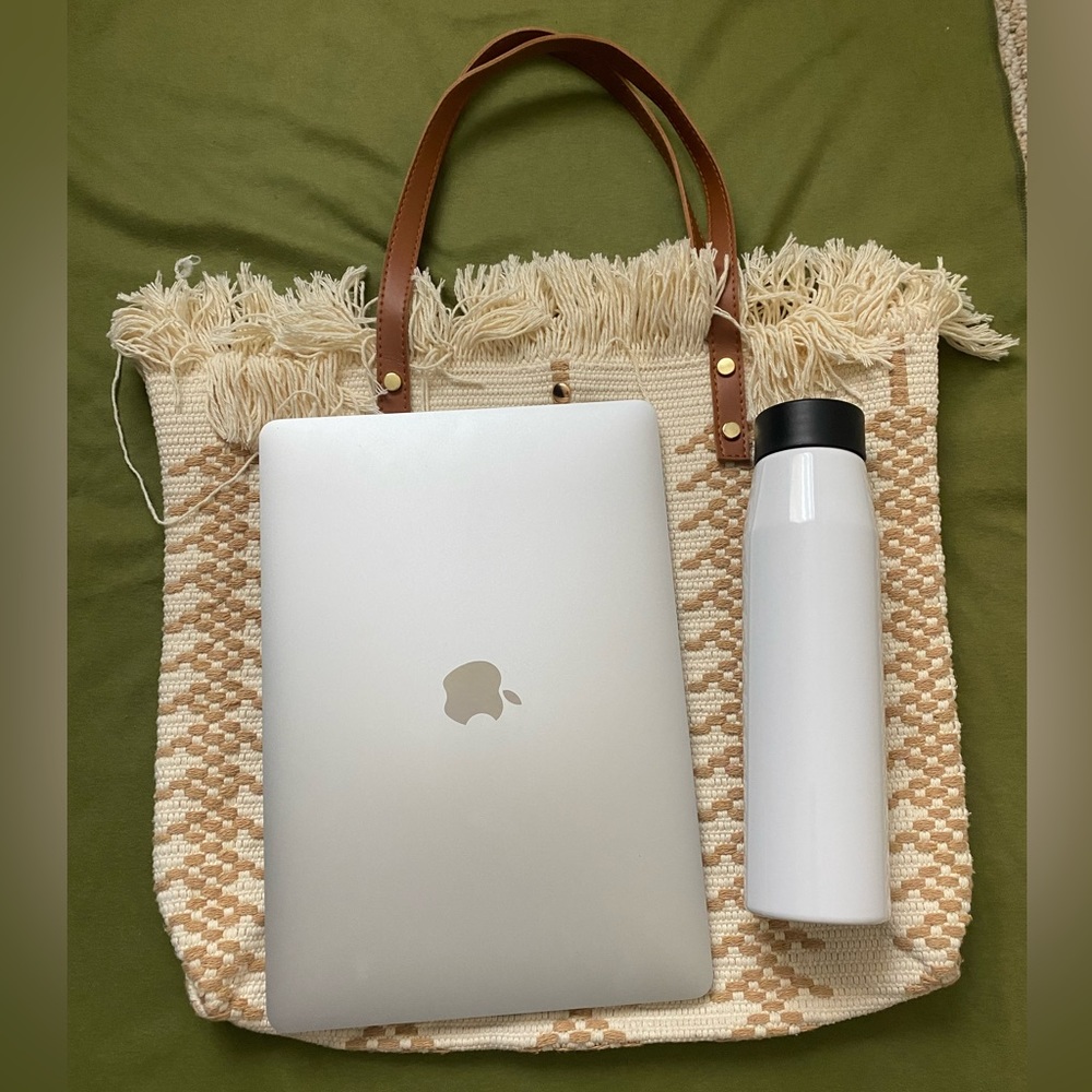 LULLA COLLECTION | Spring Summer Fringe Tote - Picture 3 of 10